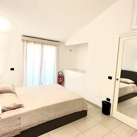 Apartament Ghouse *